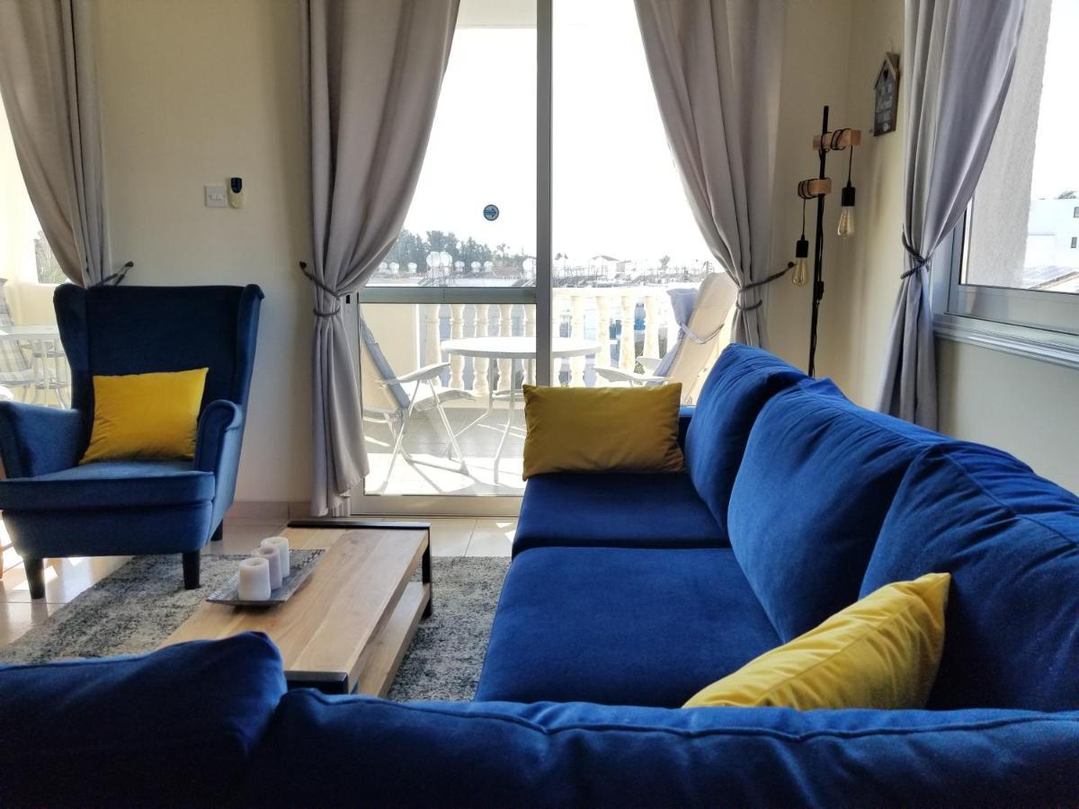 Penthouse Apartment Universal Paphos Exterior photo